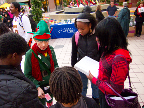 Christmas elf, magic elf, city center tree lighting