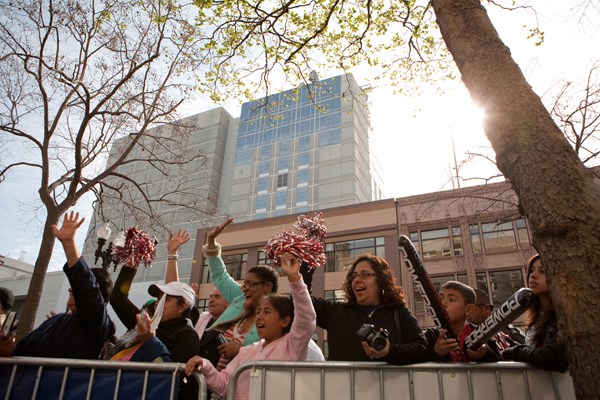 Oakland Marathon, oakland marathon 2010, community spirit oakland