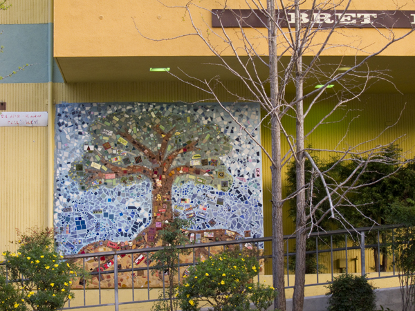oakland pride, oakland tree, oakland tree mosaic, oakland mosaic art