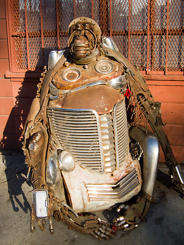 gorilla sculpture metal, west oakland metal sculptures, alliance metals sculptures