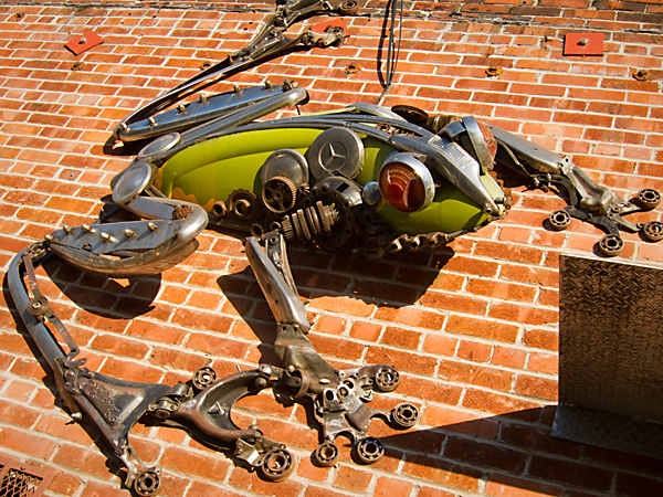 metal scrapyard west oakland, sculptures from scrapmetal, recycling plant west oakland