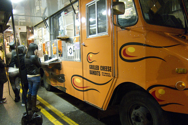 Off the Grid, grilled cheese bandits, off the grid food trucks