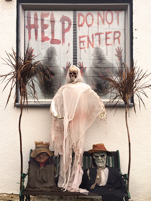 halloween, oakland halloween, haunted house